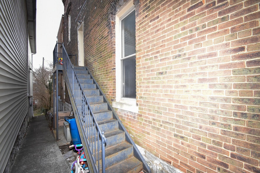 More Photos Of 321 S Main St, Harrodsburg Apartments For Sale