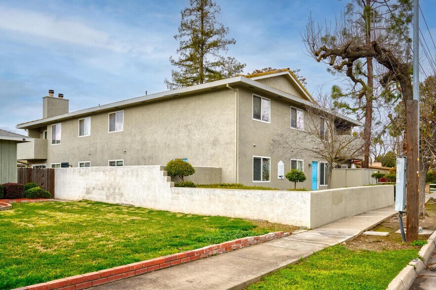 More Photos Of 3025 Tully Rd, Modesto Apartments For Sale