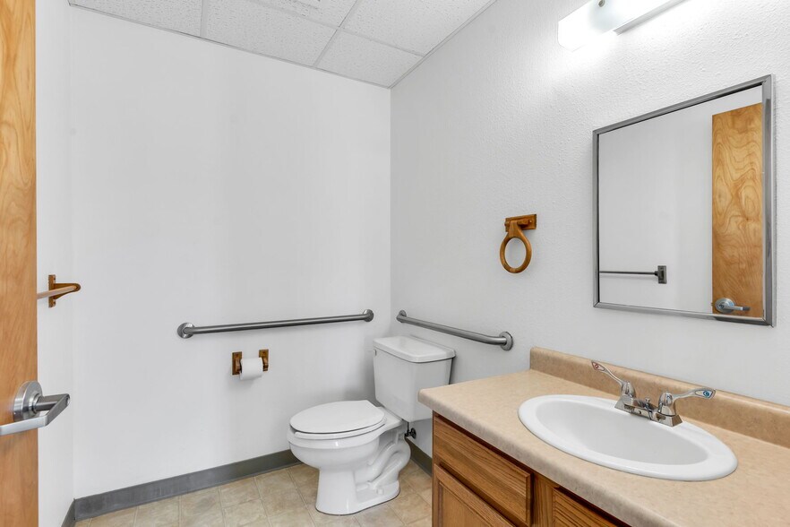 More Photos Of 101 Ridgeline Dr, Westcliffe Warehouse For Sale