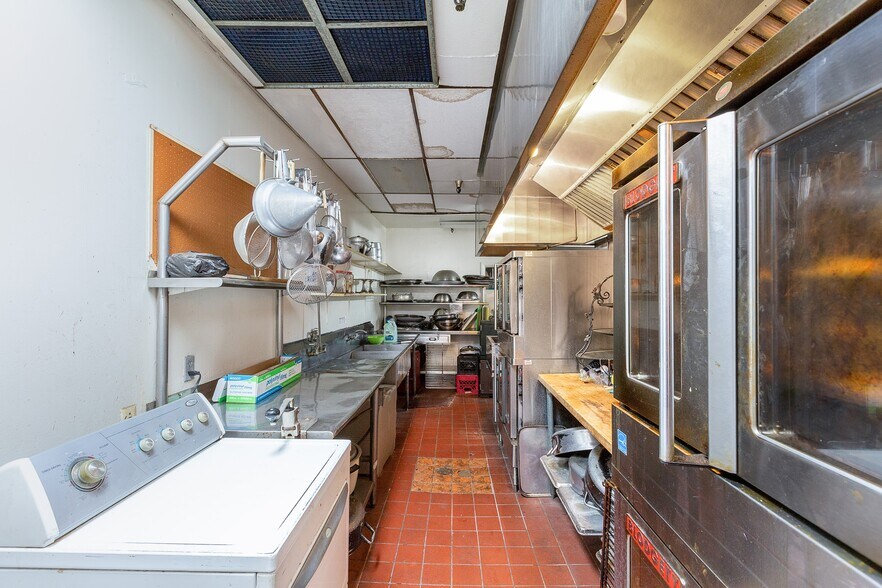 More Photos Of 2064 Orange Tree Ln, Redlands Lodge Meeting Hall For Sale