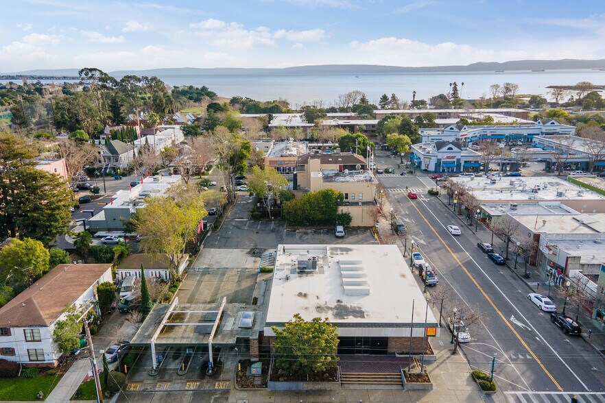 More Photos Of 1414 Webster St, Alameda Bank For Lease