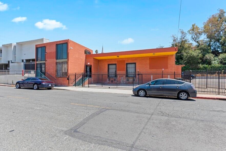 More Photos Of 410-420 E Beach Ave, Inglewood Warehouse For Sale