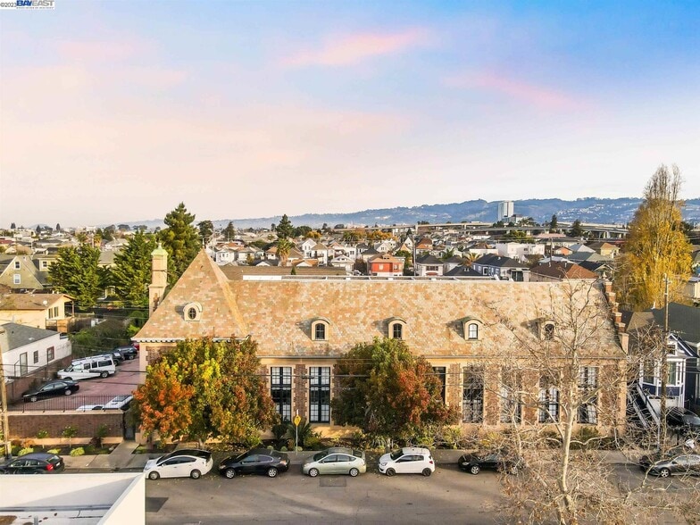 Primary Photo Of 730 29th St, Oakland Loft Creative Space For Sale
