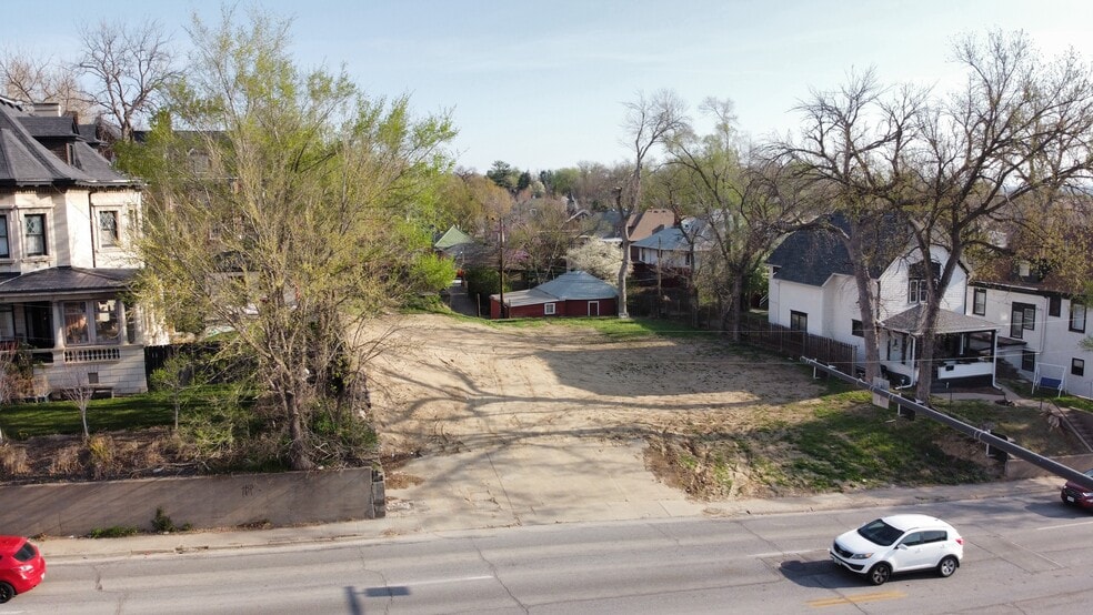 Primary Photo Of 3870 Dodge St, Omaha Land For Sale