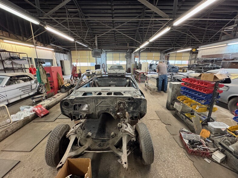 More Photos Of 4500-4508 E 27th St, Kansas City Service For Sale