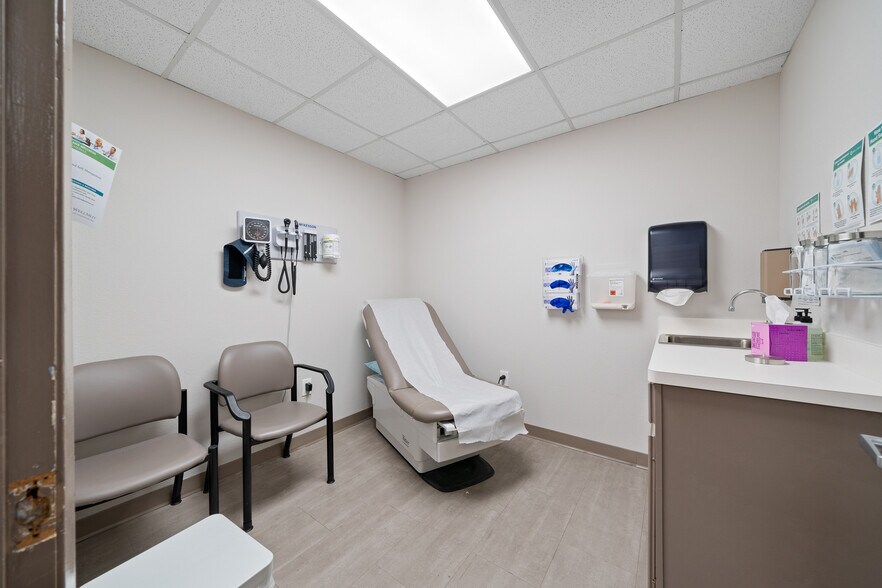 More Photos Of 3022 McKinzie Rd, Corpus Christi Medical For Sale