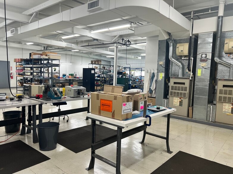 More Photos Of 6175 Enterprise Ct, Dublin Office For Lease