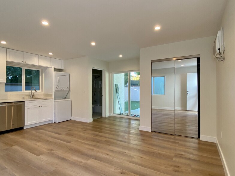 More Photos Of 4069-4071 Sawtelle Blvd, Culver City Apartments For Sale