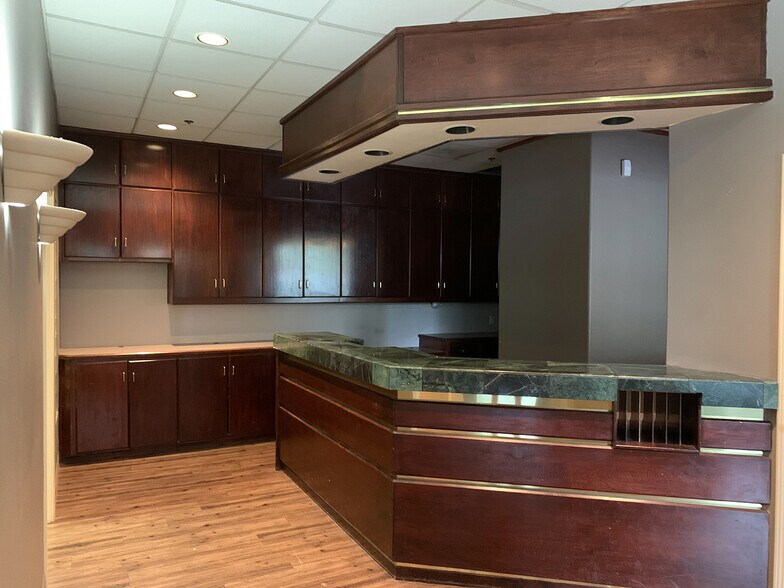 More Photos Of 6000 Fairway Dr, Rocklin Medical For Sale