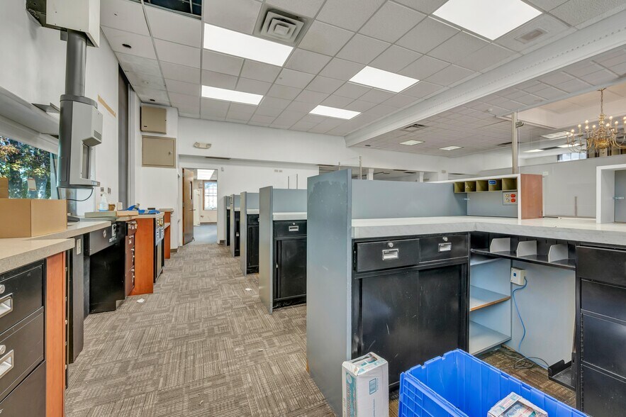 More Photos Of 159 Greenwood Ave, Bethel Bank For Lease