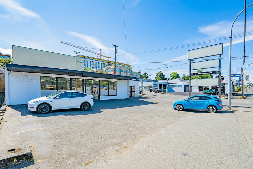 More Photos Of 111 Terminal Av, Nanaimo General Retail For Sale