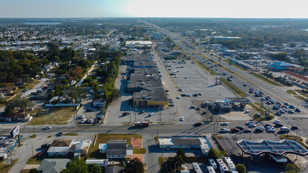 More Photos Of 4539 Mile Stretch Dr, Holiday Office For Sale