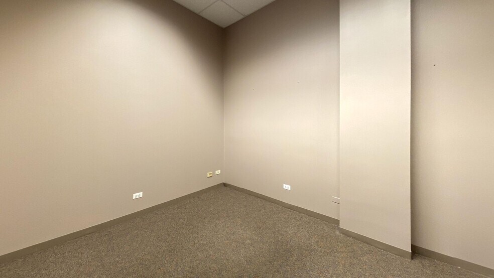 More Photos Of 1701 W Belmont Ave, Chicago Apartments For Sale