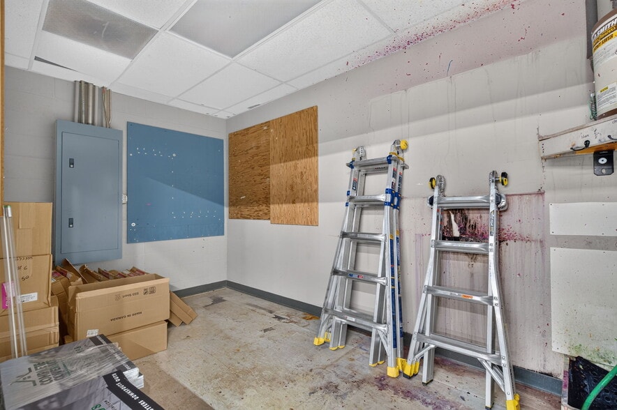 More Photos Of 5601 S Campbell Ave, Springfield General Retail For Sale