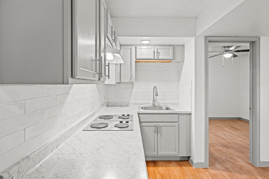 More Photos Of 101 S Allen Genoa Rd, South Houston Apartments For Sale