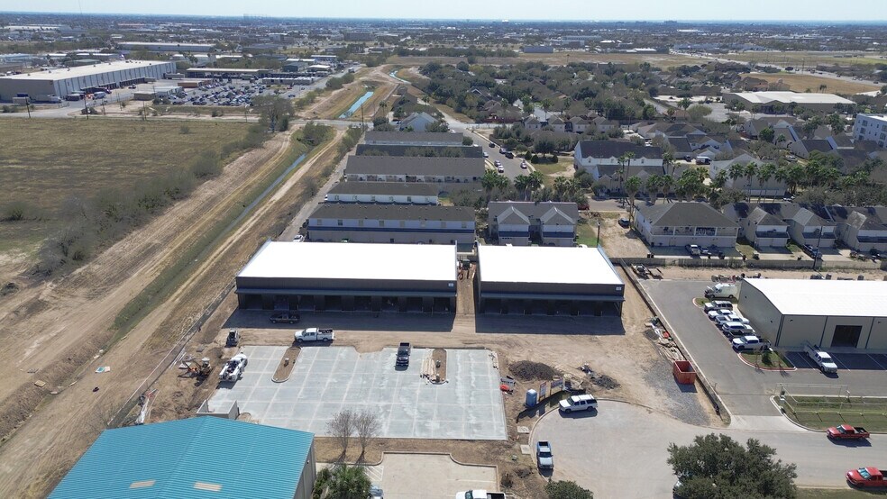 More Photos Of 1100 E Whitewing Ave, McAllen Light Distribution For Lease