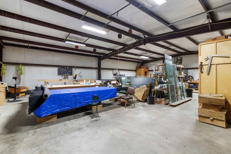 More Photos Of 4872 Highway 30, Anderson Warehouse For Lease
