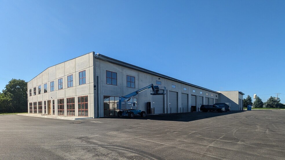 More Photos Of 1385 N Joliet Rd, Romeoville Service For Lease