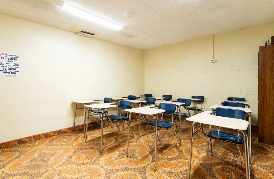 More Photos Of 147 E Rosecrans Ave, Compton Religious Facility For Sale