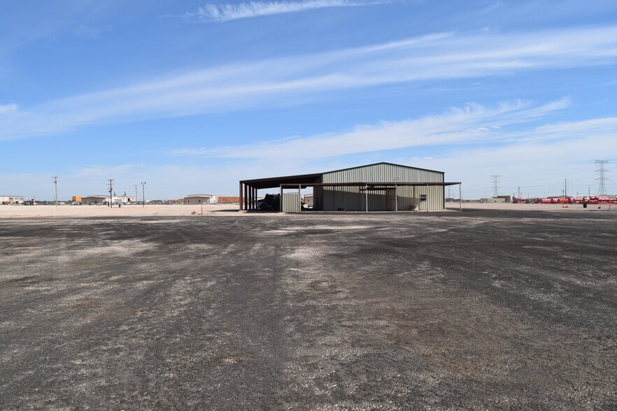 More Photos Of 9701 FM 307, Midland Flex For Sale
