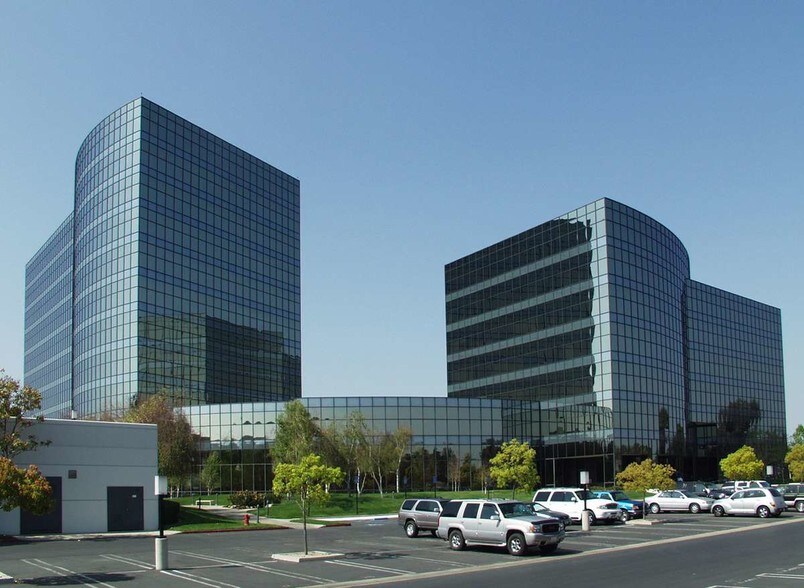 More Photos Of 5000 Birch St, Newport Beach Office For Lease