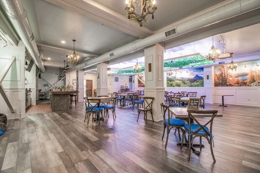 More Photos Of 21 E Athens St, Winder General Retail For Sale