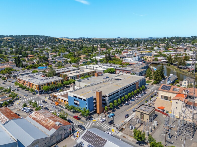 More Photos Of 141 2nd St, Petaluma Parking Garage For Sale