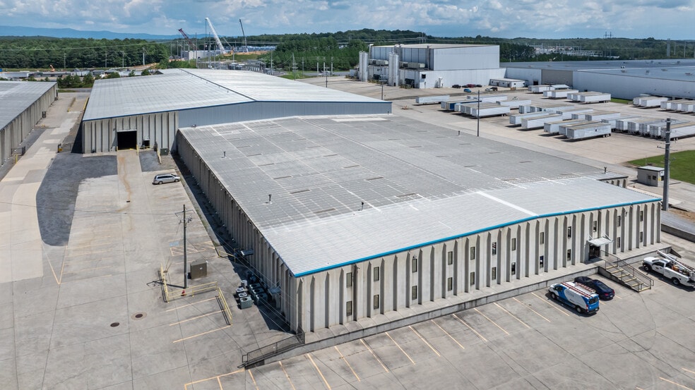 More Photos Of 1001 Enterprise Dr, Dalton Warehouse For Sale
