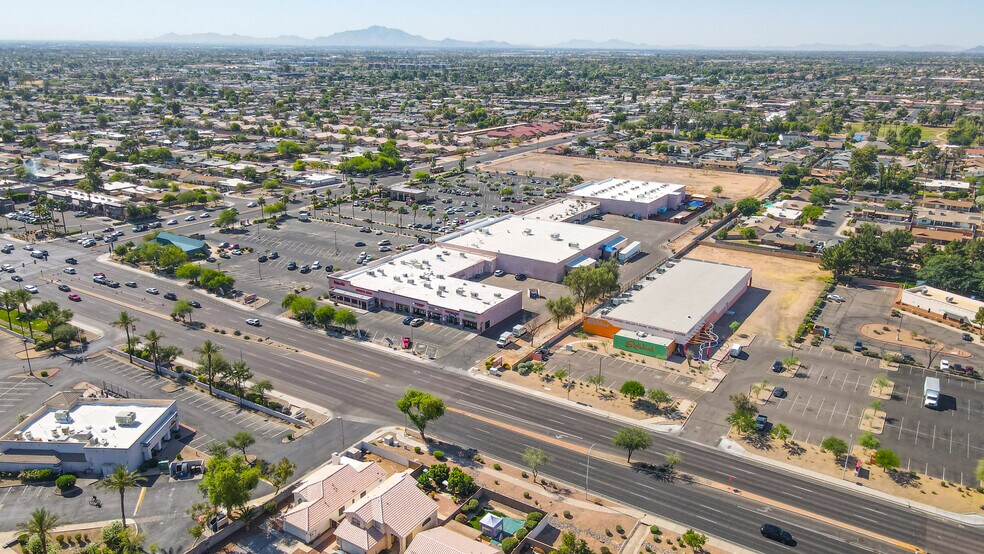 More Photos Of 940 N Alma School Rd, Chandler Storefront For Lease