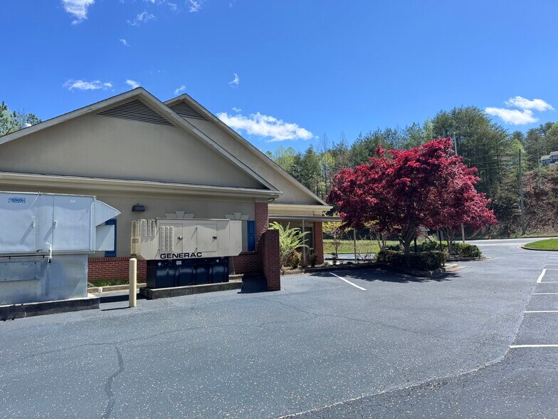 More Photos Of 70 Ansley Dr, Dahlonega Medical For Lease