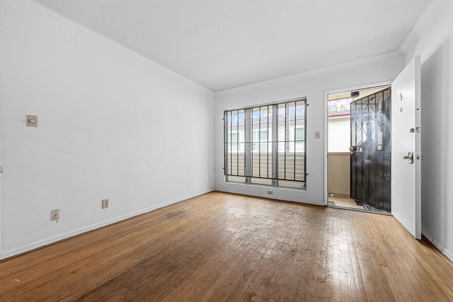 More Photos Of 8536 Saturn St, Los Angeles Apartments For Sale