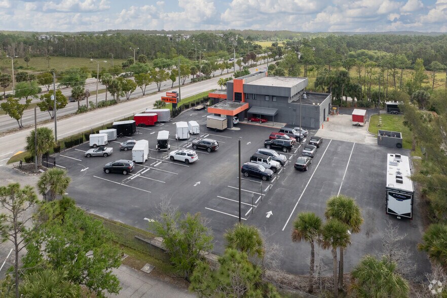 More Photos Of 13500 Intrepid Ln, Fort Myers Storefront Retail Office For Sale