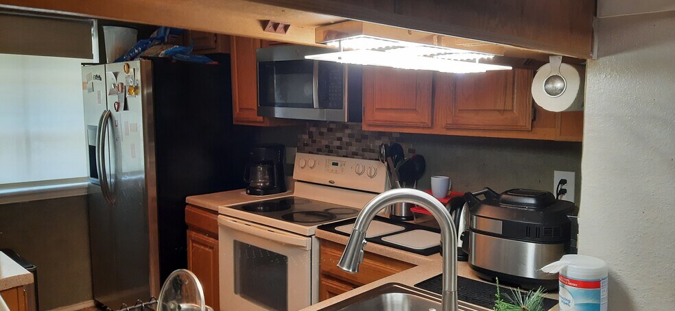 More Photos Of 2121 Park Willow Ln. Unit C, Arlington Multifamily For Sale