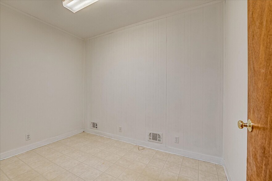 More Photos Of 167-169 N Main St, Milltown Office Residential For Sale