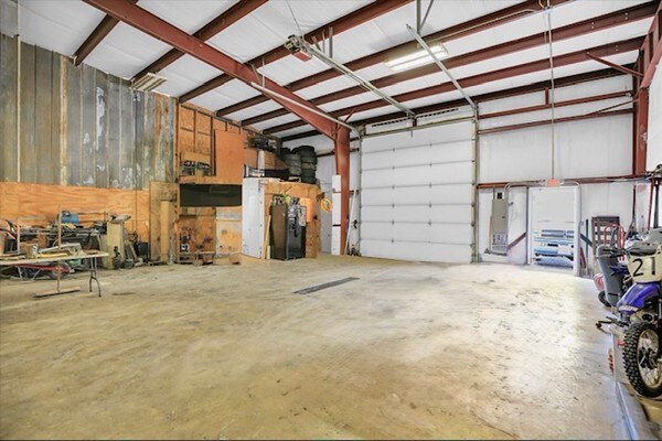 More Photos Of 3612 W Bloomington Rd, Champaign Truck Terminal For Sale
