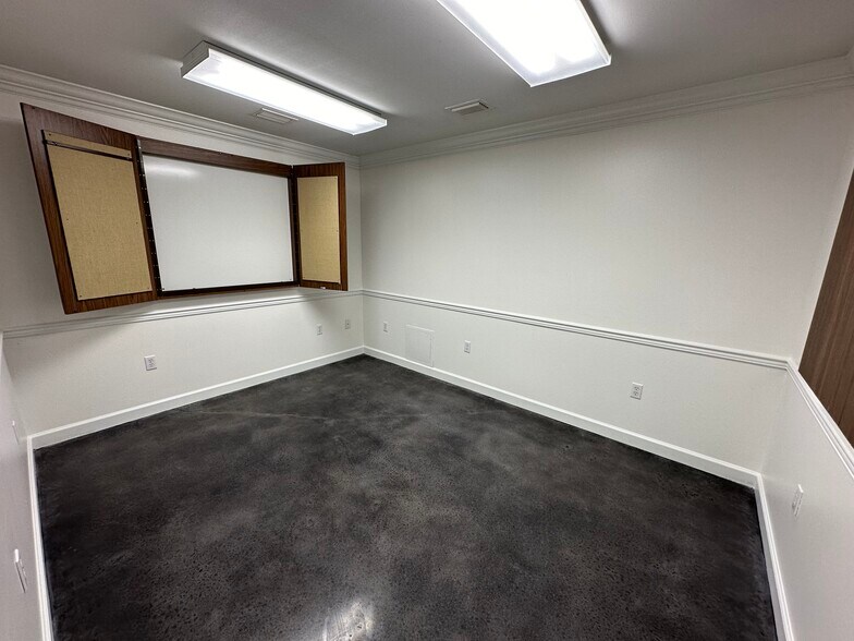 More Photos Of 4190 Highway 64, Plumerville Warehouse For Lease