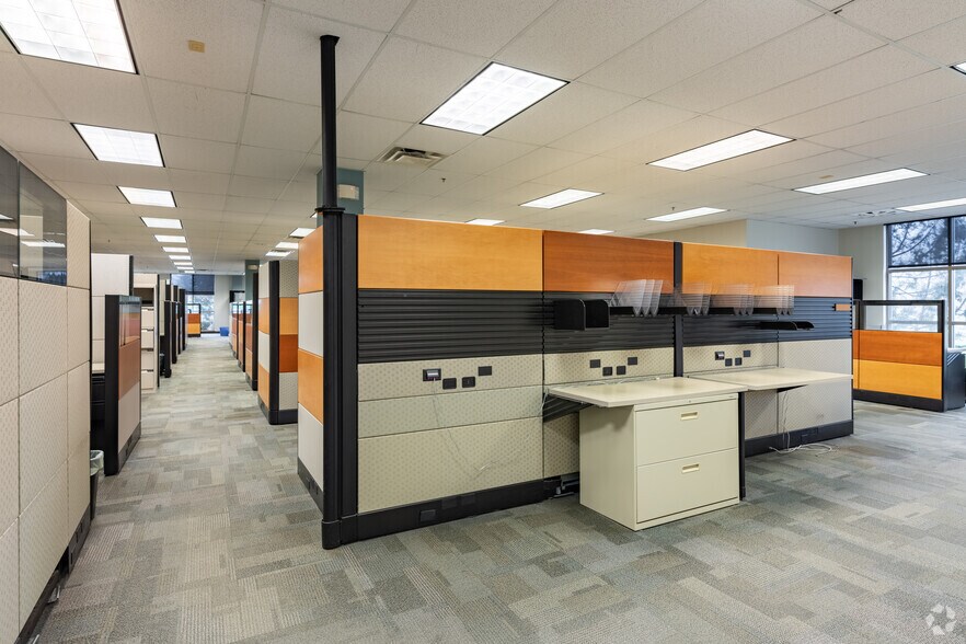 More Photos Of 4640 Trueman Blvd, Hilliard Office For Lease