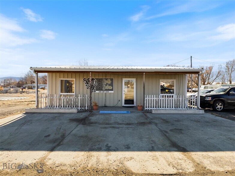 More Photos Of 2 S Lincoln St, Whitehall Warehouse For Sale