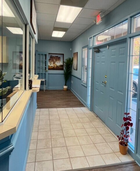 More Photos Of , Dallas Office For Sale