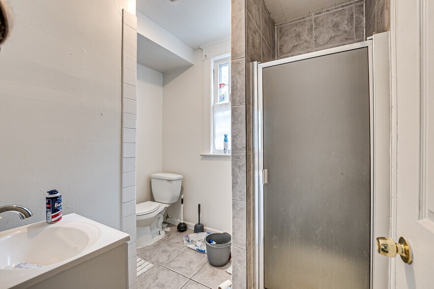 More Photos Of 60 Huntington St, New Brunswick Apartments For Sale