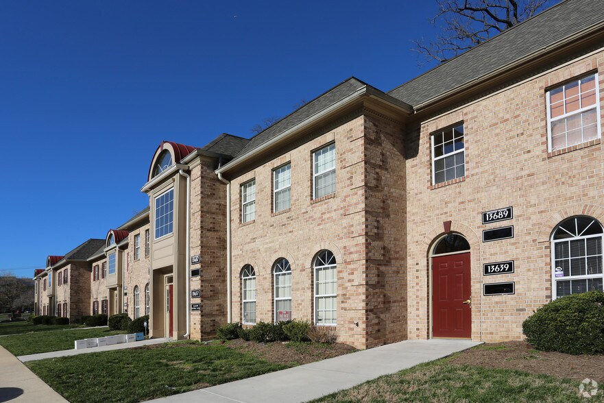 More Photos Of 13621-13689 Baltimore Ave, Laurel Medical For Sale