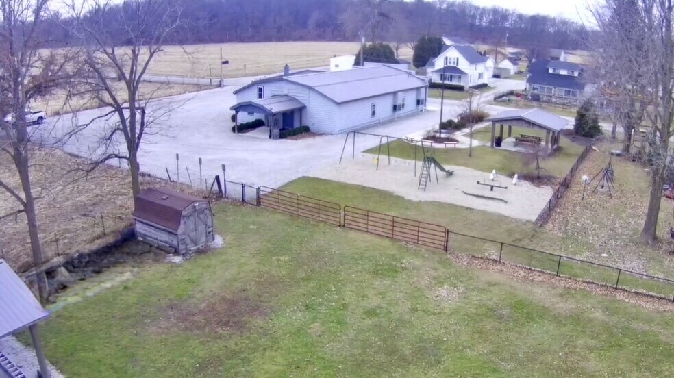 More Photos Of 991 N Main St, Kewanna General Retail For Sale