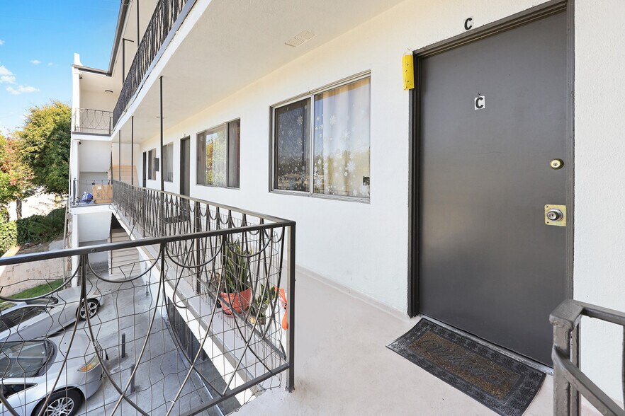 More Photos Of 616 Via Altamira, Montebello Apartments For Sale