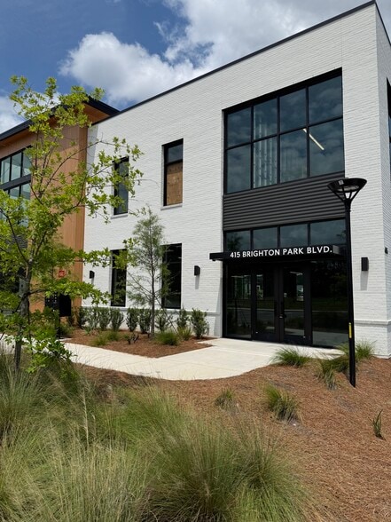 More Photos Of 415 Brighton Park Blvd, Summerville Office Residential For Lease