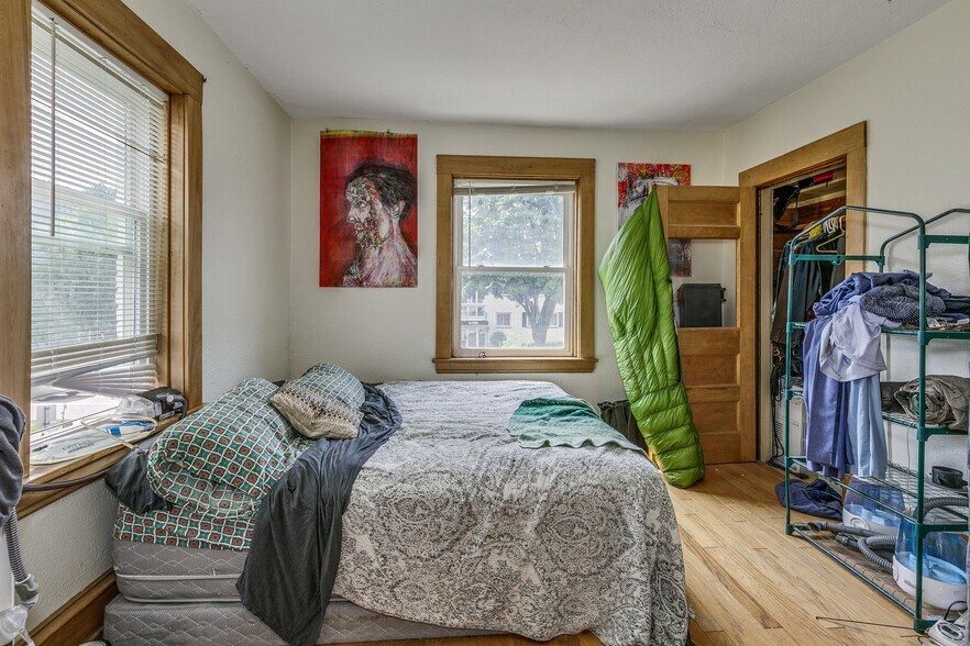 More Photos Of 3701 S Lyndale Ave, Minneapolis Storefront Retail Residential For Sale