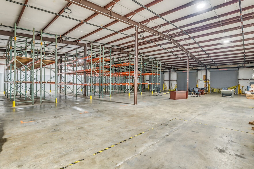 More Photos Of 371 G and S Rd, Prattville Warehouse For Lease