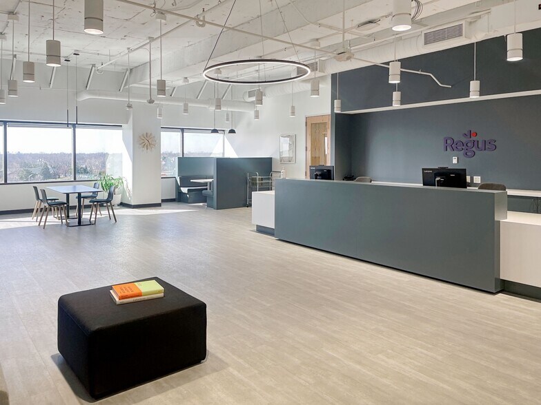 More Photos Of 999 Oakmont Plaza Dr, Westmont Coworking Space