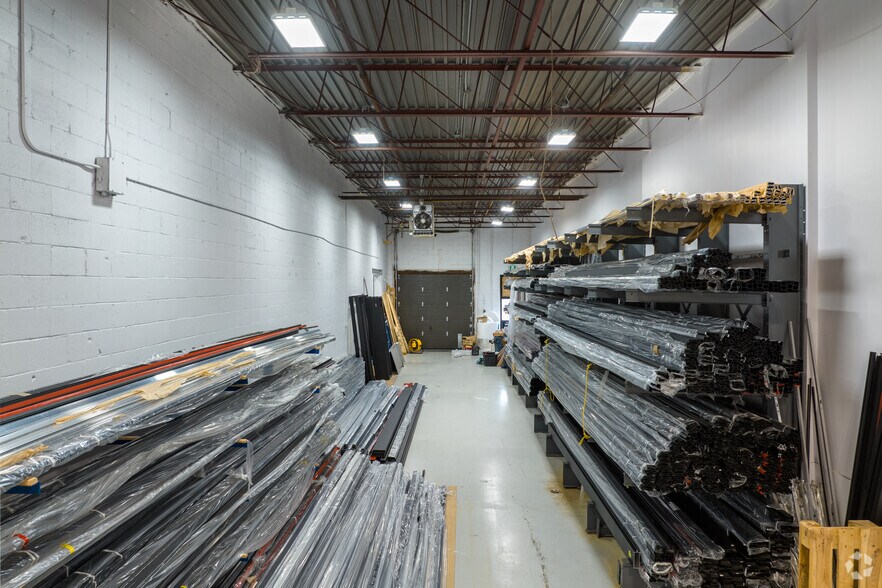 More Photos Of 7720 Kimbel St, Mississauga Warehouse For Lease