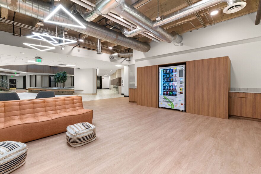 More Photos Of 5295 S Commerce Dr, Salt Lake City Office For Lease