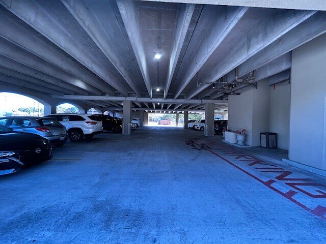 More Photos Of 2901 N Causeway Blvd, Metairie Office Residential For Sale